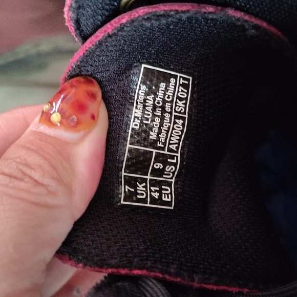 Dr. Martens 1460 Women's Smooth Leather Lace Up Boots In Cherry Red Woman's 9 - Picture 11 of 15